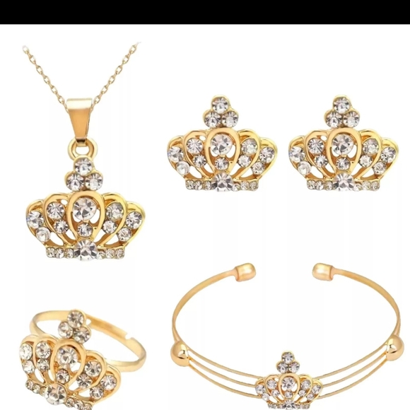 Royal & Stylish Napier 9k Gold & Lab Diamond Royal Crown 4 Piece Set - Picture 5 of 7